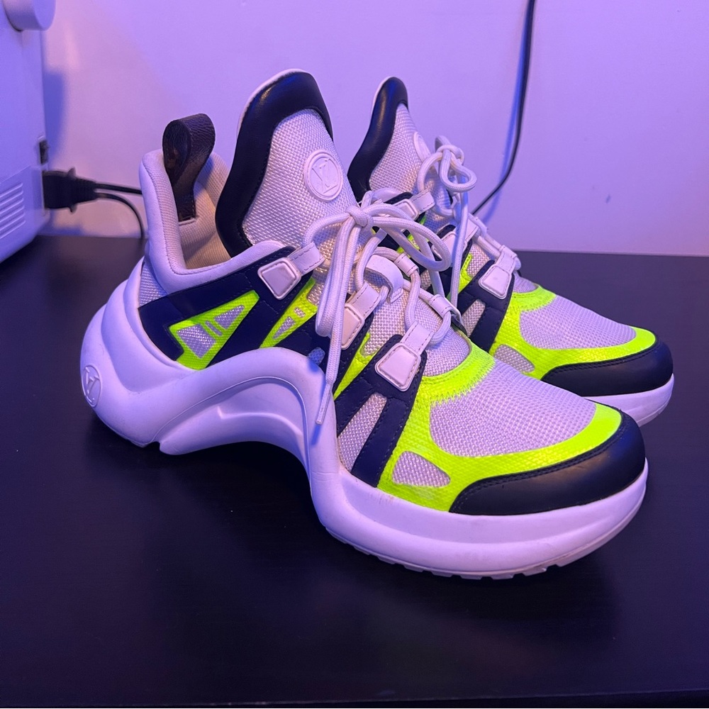 Authentic Louis Vuitton arch light sneakers